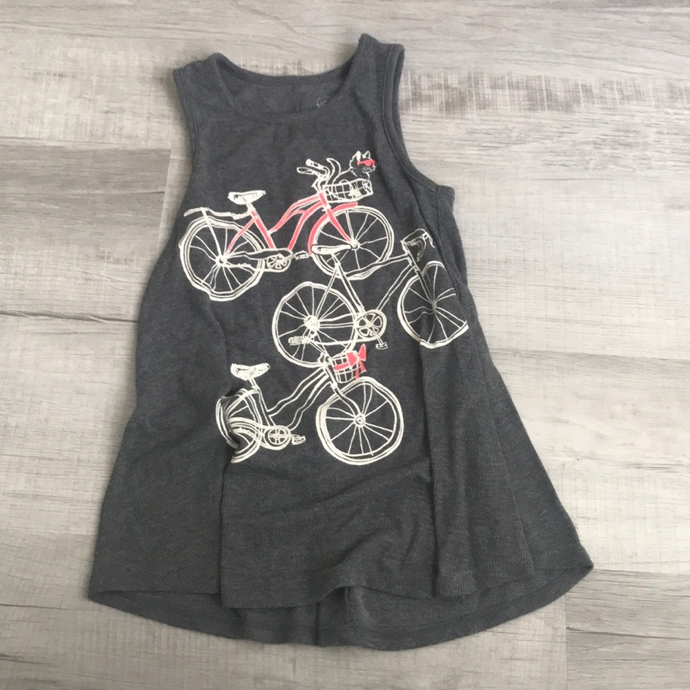 Flowy Graphic Tank Top